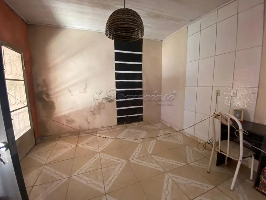 Casa com 2 quartos à venda, 400m2 em Vila Arruda, Itapetininga - SP - imagem 5 Foto 5 de Casa com 2 quartos à venda, 400m2 em Vila Arruda, Itapetininga - SP