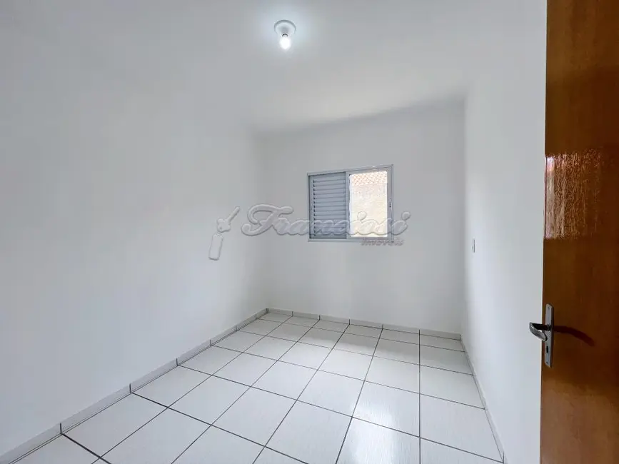 Casa de Condomínio com 2 quartos à venda, 51m2 em Jardim Bela Vista, Itapetininga - SP - imagem 7 Foto 7 de Casa de Condomínio com 2 quartos à venda, 51m2 em Jardim Bela Vista, Itapetininga - SP