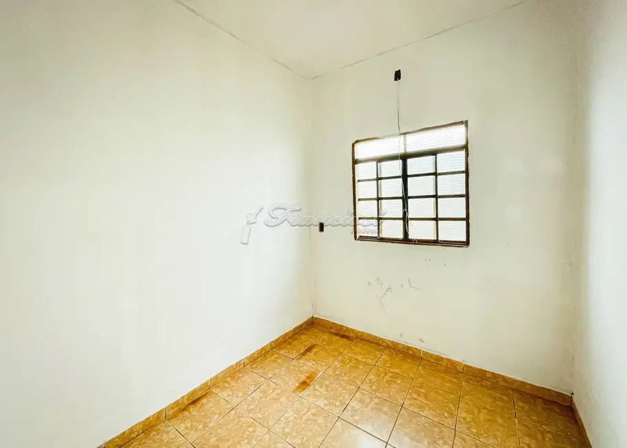 Casa com 3 quartos à venda, 242m2 em Jardim Bela Vista, Itapetininga - SP - imagem 5 Foto 5 de Casa com 3 quartos à venda, 242m2 em Jardim Bela Vista, Itapetininga - SP