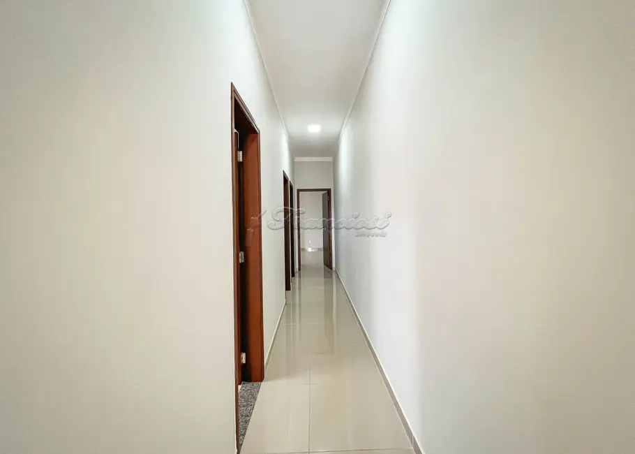 Casa de Condomínio com 3 quartos à venda, 188m2 em Vila Progresso, Itapetininga - SP - imagem 6 Foto 6 de Casa de Condomínio com 3 quartos à venda, 188m2 em Vila Progresso, Itapetininga - SP