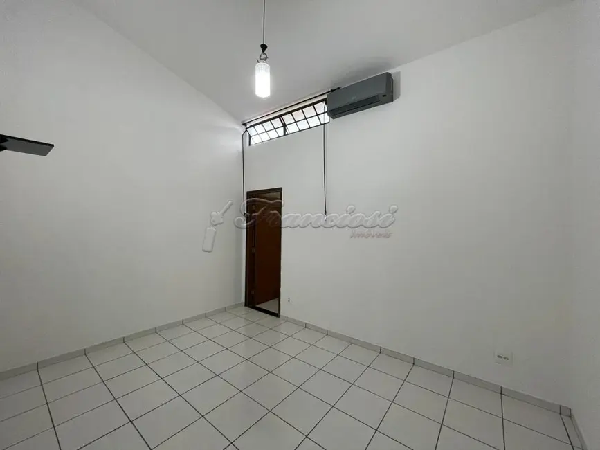 Foto 7 de Casa com 3 quartos à venda, 150m2 em Parque da Lagoa, Itapetininga - SP