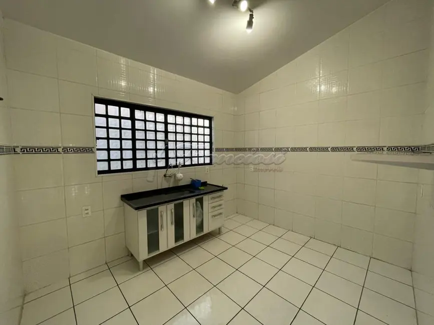 Foto 3 de Casa com 3 quartos à venda, 150m2 em Parque da Lagoa, Itapetininga - SP