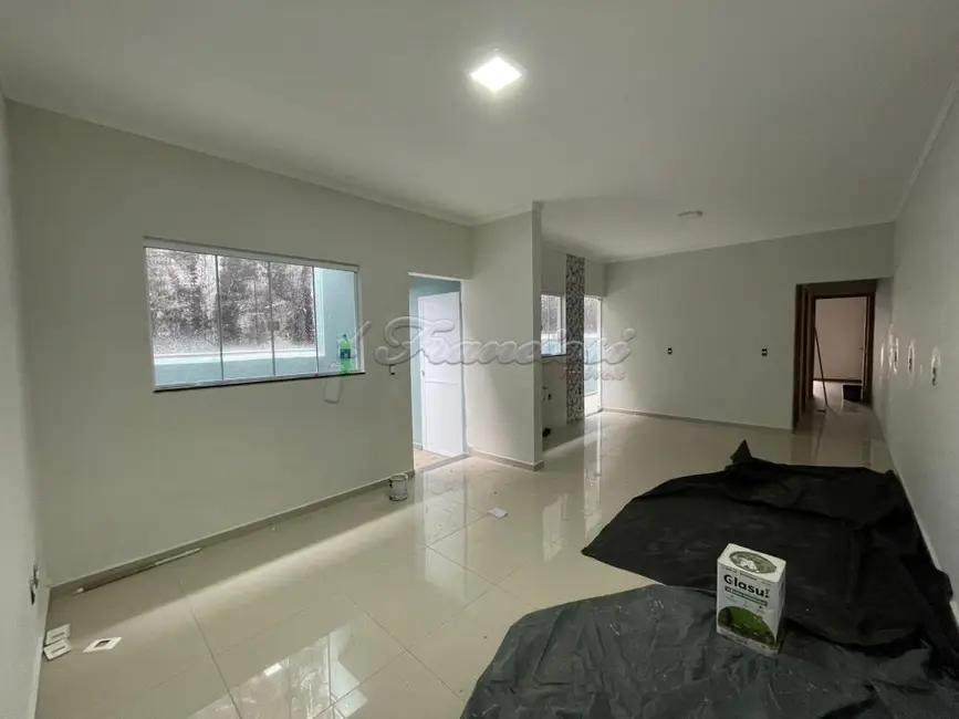 Foto 1 de Casa com 3 quartos à venda, 165m2 em Parque Atenas do Sul, Itapetininga - SP