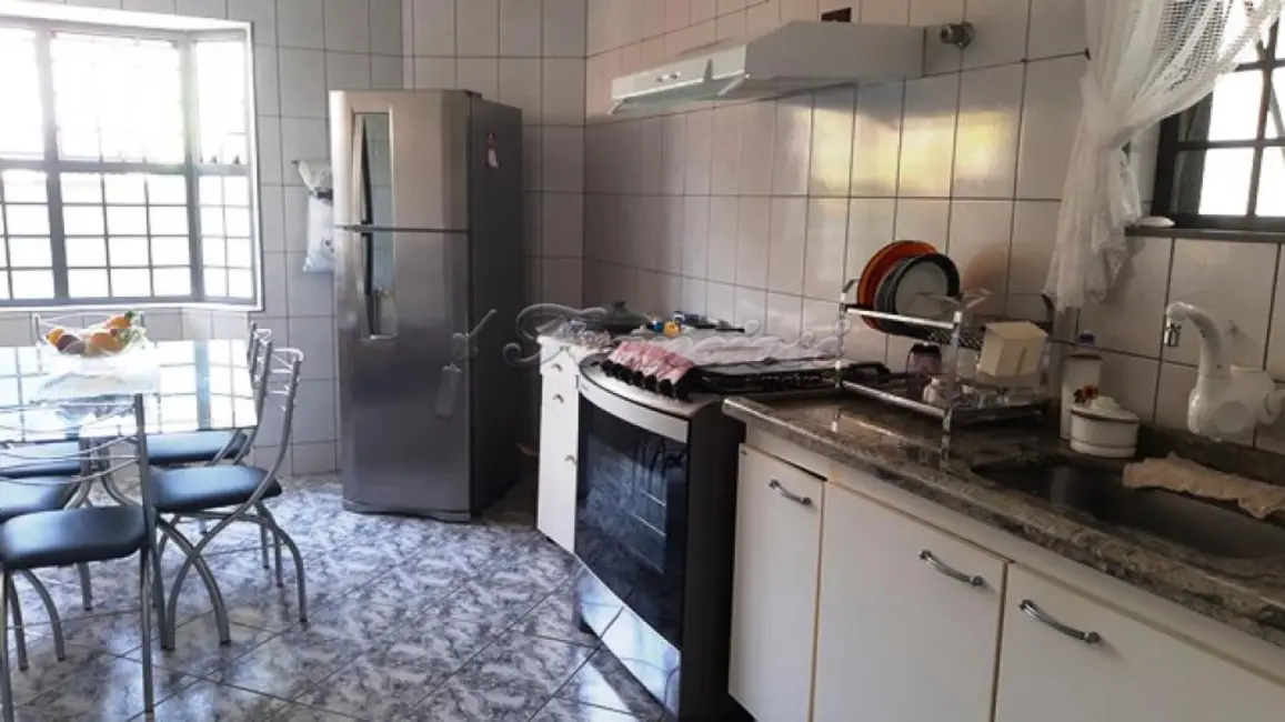 Foto 5 de Casa com 3 quartos à venda, 146m2 em Vila Nova, Itapetininga - SP