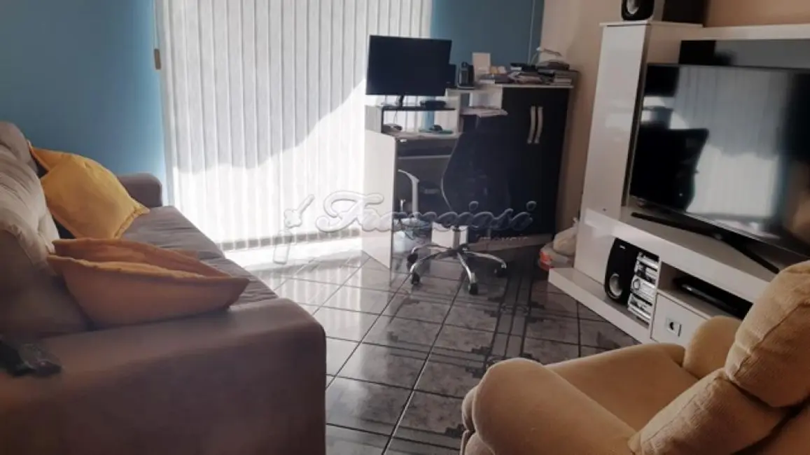 Foto 3 de Casa com 3 quartos à venda, 146m2 em Vila Nova, Itapetininga - SP