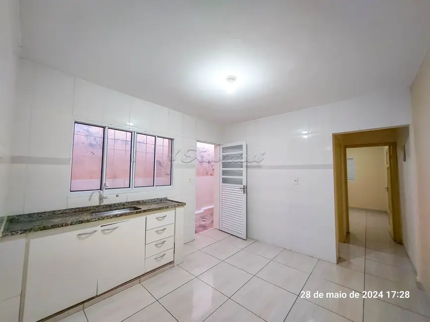 Casa com 2 quartos para alugar, 86m2 em Centro, Itapetininga - SP - imagem 5 Foto 5 de Casa com 2 quartos para alugar, 86m2 em Centro, Itapetininga - SP