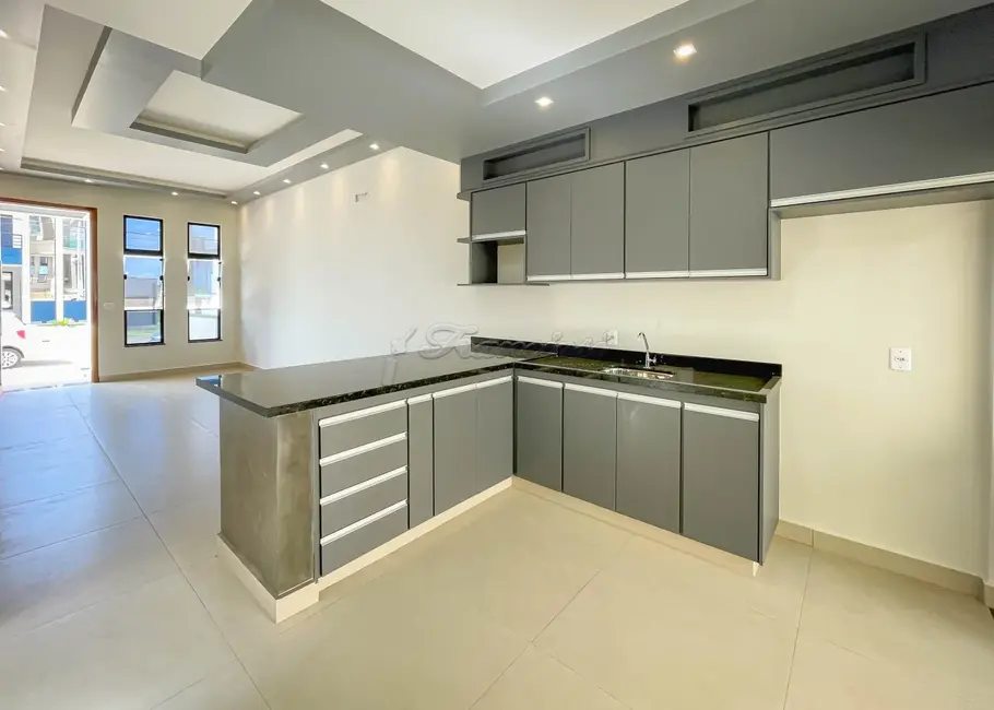 Casa de Condomínio com 3 quartos à venda, 161m2 em Jardim Marabá, Itapetininga - SP - imagem 4 Foto 4 de Casa de Condomínio com 3 quartos à venda, 161m2 em Jardim Marabá, Itapetininga - SP