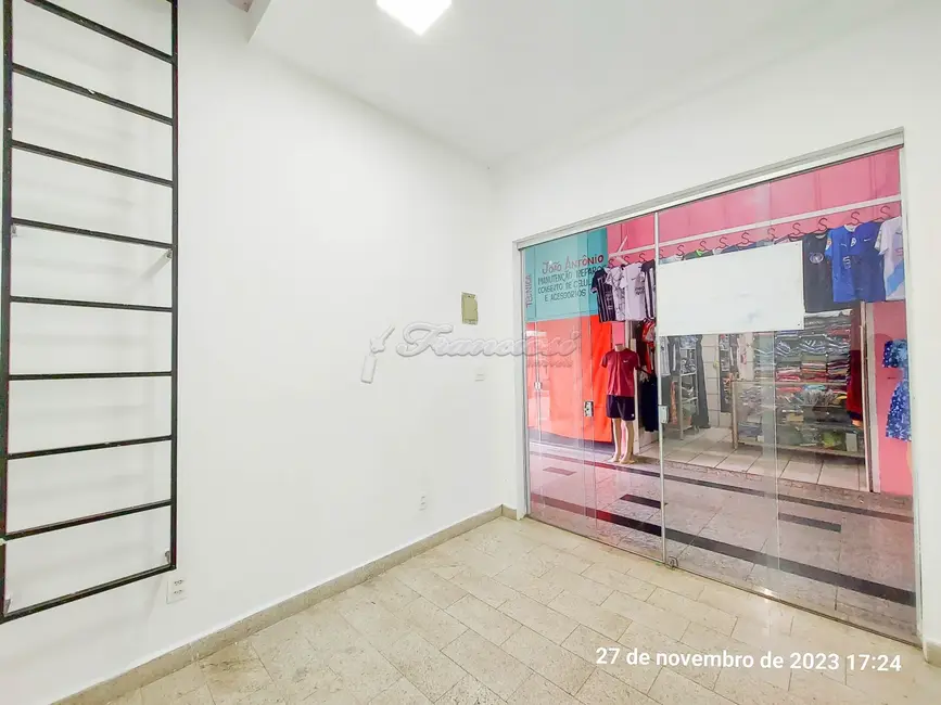 Foto 3 de Prédio Inteiro para alugar, 16m2 em Centro, Itapetininga - SP