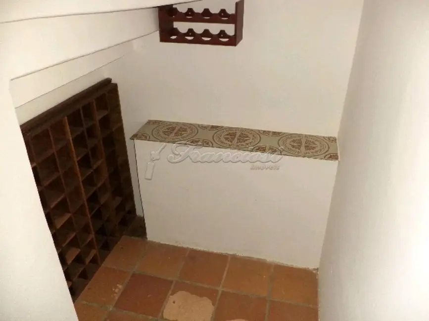 Foto 9 de Casa com 6 quartos para alugar, 1800m2 em Itapetininga - SP