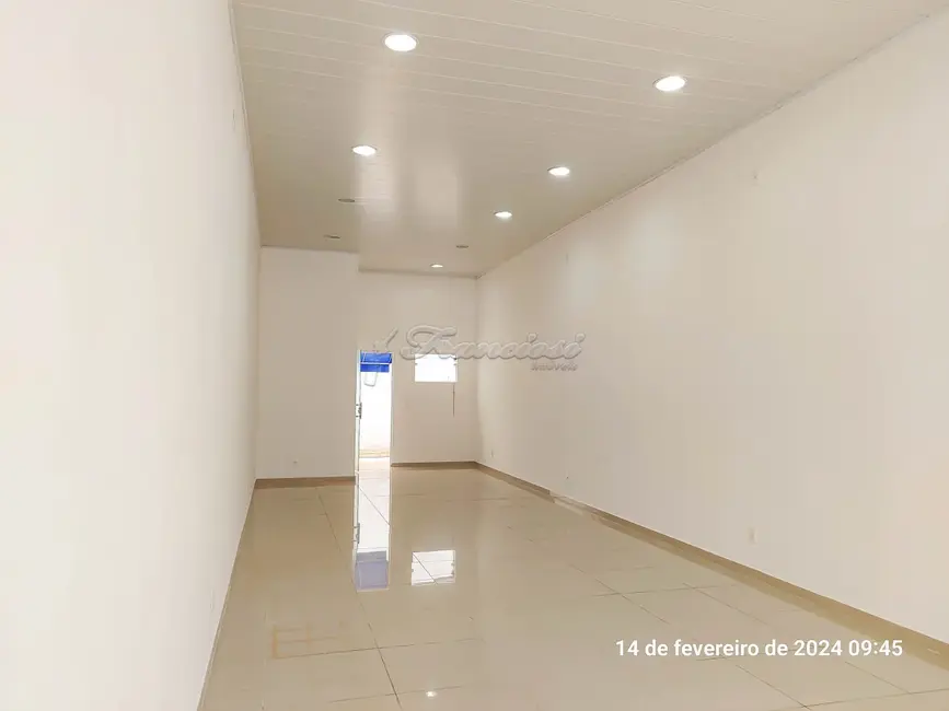 Prédio Inteiro para alugar, 52m2 em Centro, Itapetininga - SP - imagem 3 Foto 3 de Prédio Inteiro para alugar, 52m2 em Centro, Itapetininga - SP