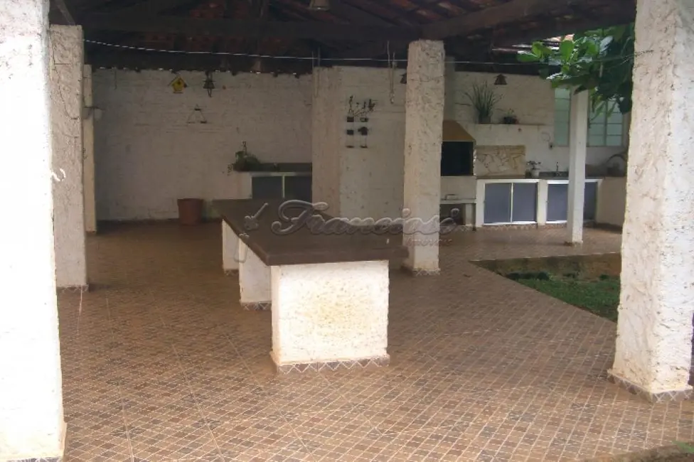 Foto 5 de Chácara com 4 quartos para alugar, 430m2 em Itapetininga - SP