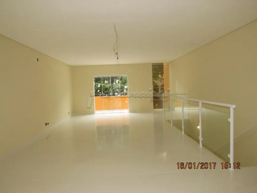 Prédio Inteiro para alugar, 180m2 em Centro, Itapetininga - SP - imagem 2 Foto 2 de Prédio Inteiro para alugar, 180m2 em Centro, Itapetininga - SP