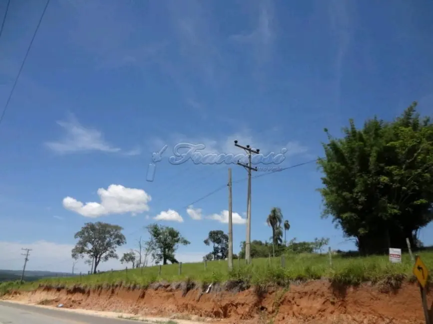 Foto 2 de Fazenda / Haras para alugar, 3000m2 em Estância Conceição, Itapetininga - SP