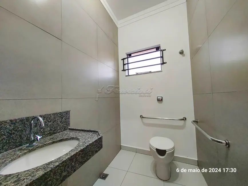 Prédio Inteiro para alugar, 382m2 em Vila Nastri, Itapetininga - SP - imagem 4 Foto 4 de Prédio Inteiro para alugar, 382m2 em Vila Nastri, Itapetininga - SP