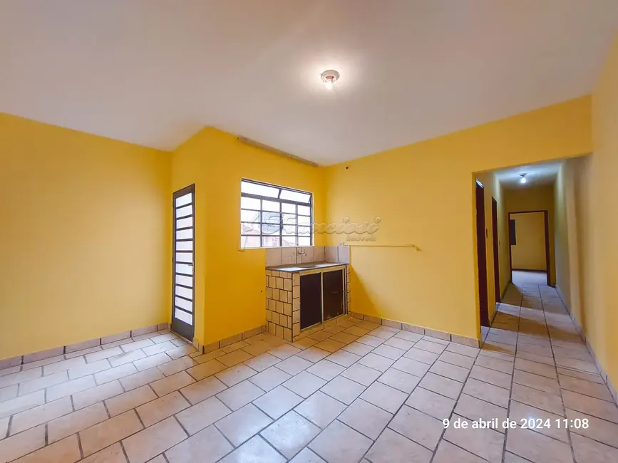 Foto 4 de Casa com 2 quartos para alugar, 122m2 em Vila Santa Isabel, Itapetininga - SP