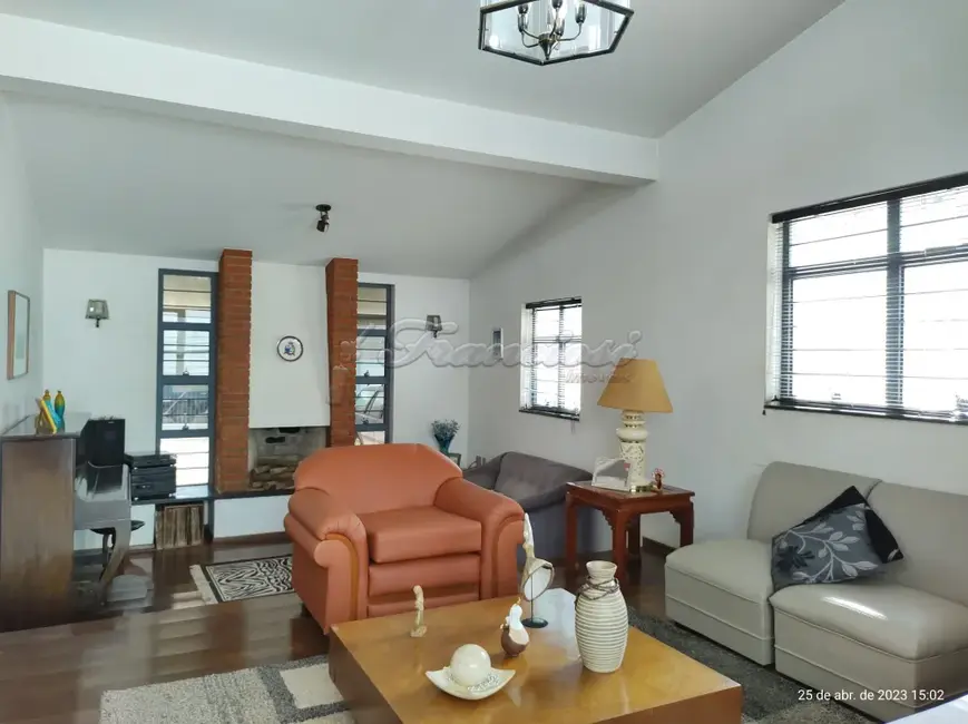 Foto 2 de Casa com 3 quartos para alugar, 742m2 em Parque da Lagoa, Itapetininga - SP
