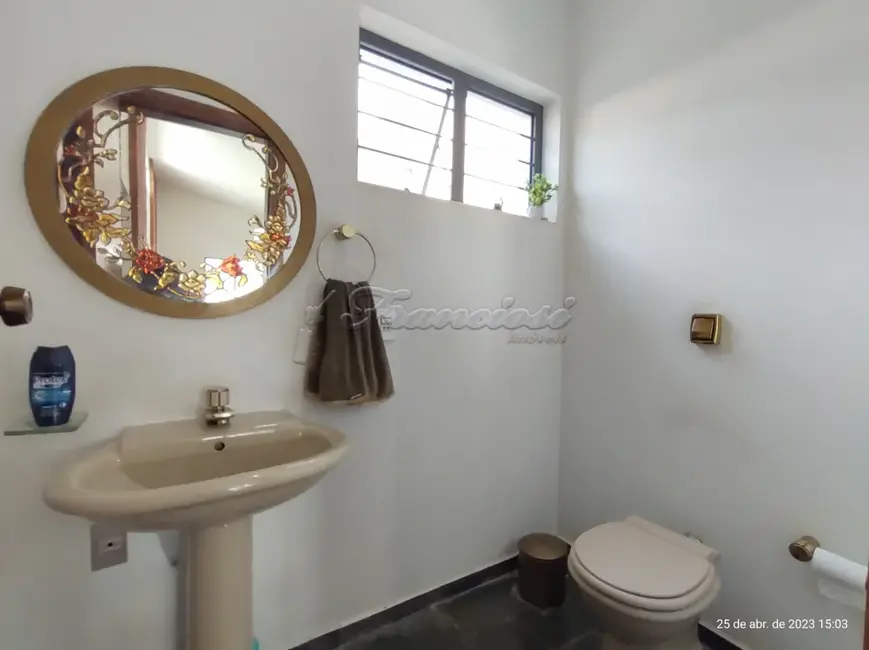 Foto 4 de Casa com 3 quartos para alugar, 742m2 em Parque da Lagoa, Itapetininga - SP