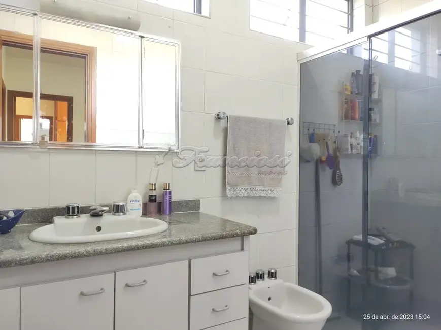 Foto 7 de Casa com 3 quartos para alugar, 742m2 em Parque da Lagoa, Itapetininga - SP