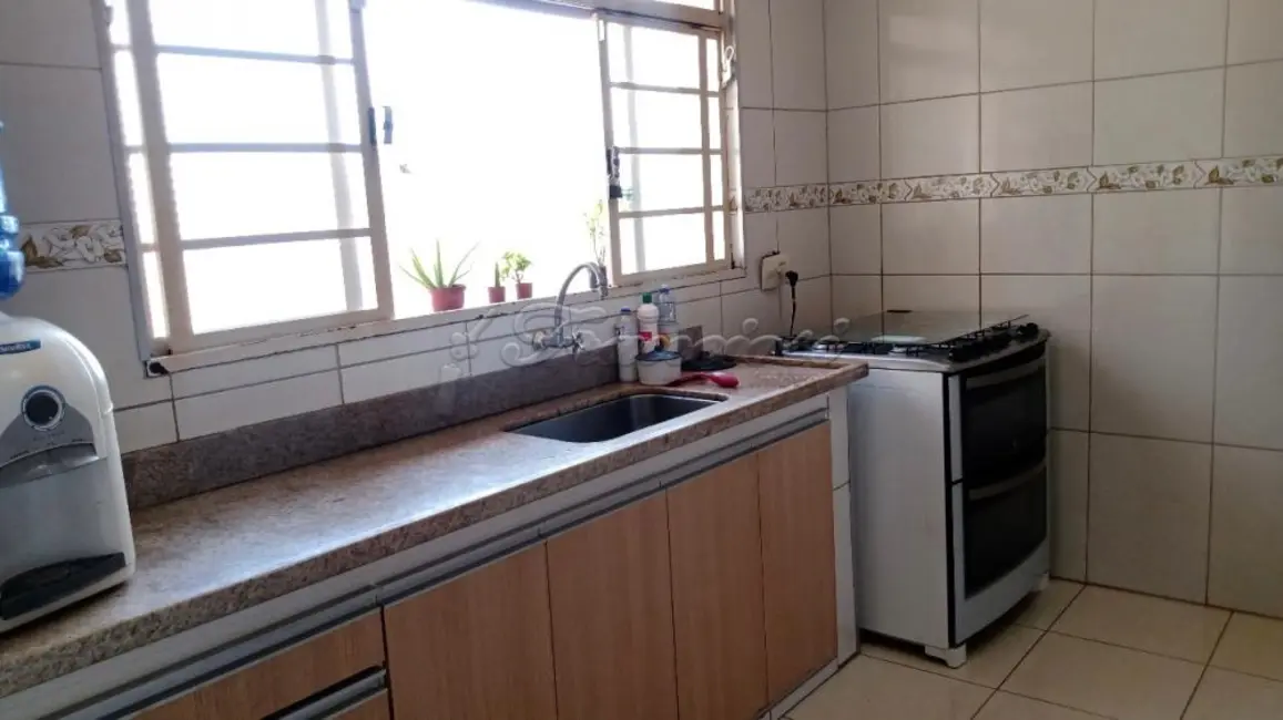 Foto 3 de Casa com 3 quartos à venda, 280m2 em Vila Barth, Itapetininga - SP