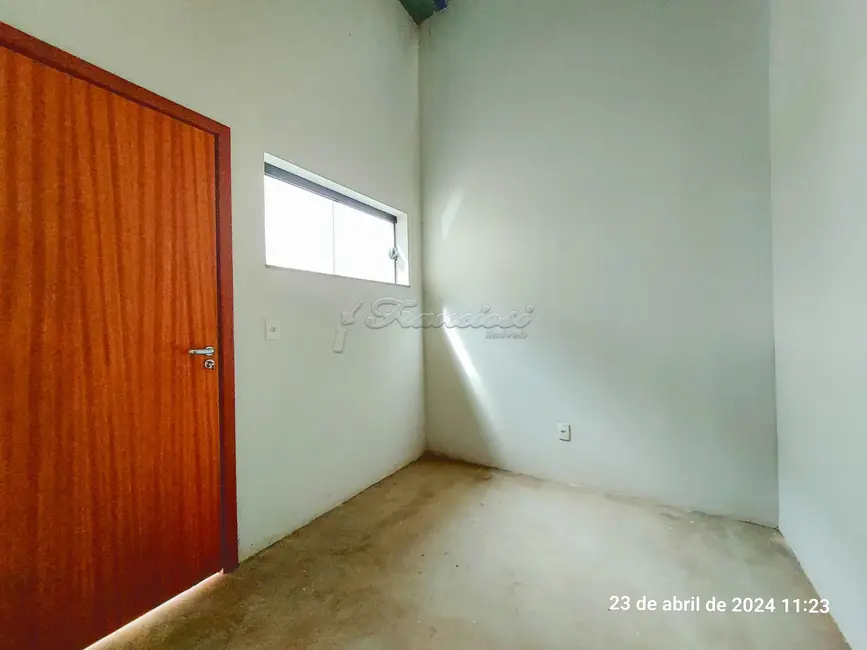 Sala Comercial para alugar, 300m2 em Vila Leonor, Itapetininga - SP - imagem 8 Foto 8 de Sala Comercial para alugar, 300m2 em Vila Leonor, Itapetininga - SP