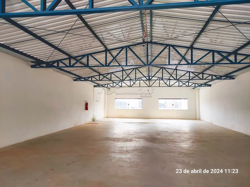 Sala Comercial para alugar, 300m2 em Vila Leonor, Itapetininga - SP - imagem 9 Foto 9 de Sala Comercial para alugar, 300m2 em Vila Leonor, Itapetininga - SP