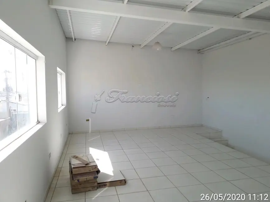 Prédio Inteiro para alugar, 186m2 em Parque São Bento, Itapetininga - SP - imagem 9 Foto 9 de Prédio Inteiro para alugar, 186m2 em Parque São Bento, Itapetininga - SP