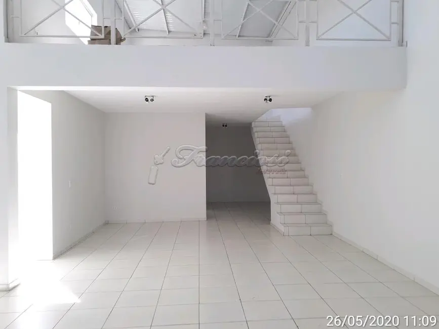 Prédio Inteiro para alugar, 186m2 em Parque São Bento, Itapetininga - SP - imagem 2 Foto 2 de Prédio Inteiro para alugar, 186m2 em Parque São Bento, Itapetininga - SP