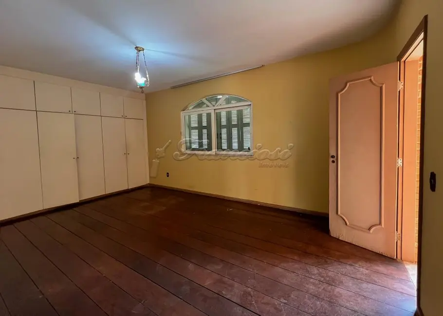 Foto 21 de Casa com 4 quartos à venda, 660m2 em Centro, Itapetininga - SP