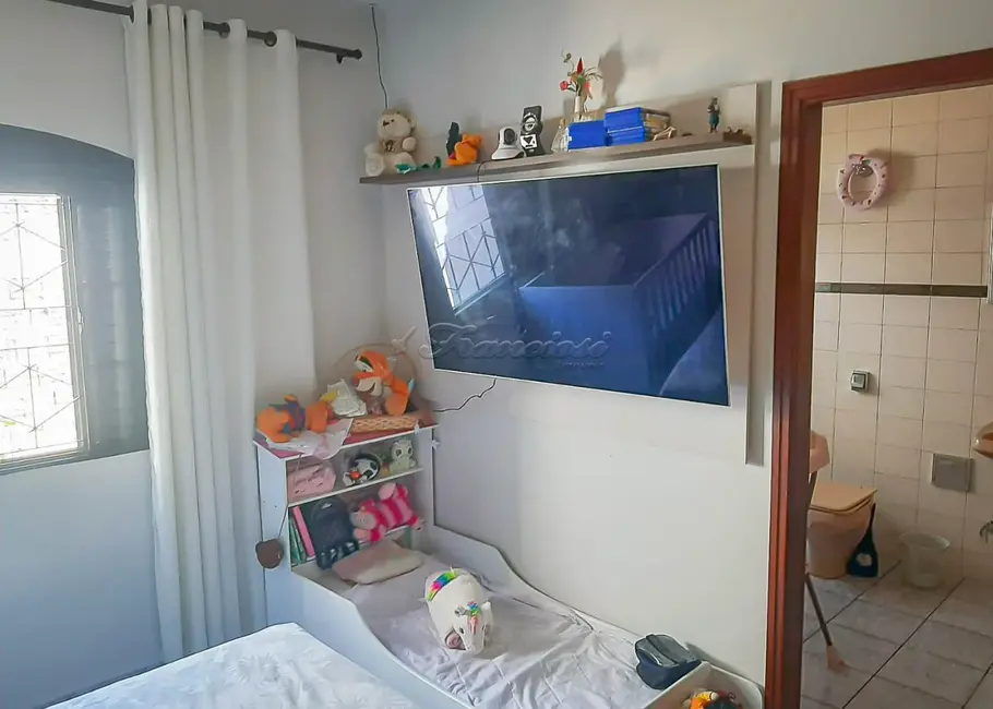 Casa com 2 quartos à venda, 300m2 em Parque Atenas do Sul, Itapetininga - SP - imagem 6 Foto 6 de Casa com 2 quartos à venda, 300m2 em Parque Atenas do Sul, Itapetininga - SP