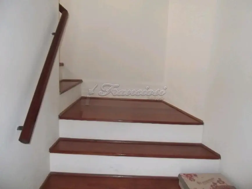 Foto 9 de Casa com 2 quartos à venda, 155m2 em Vila Nastri, Itapetininga - SP