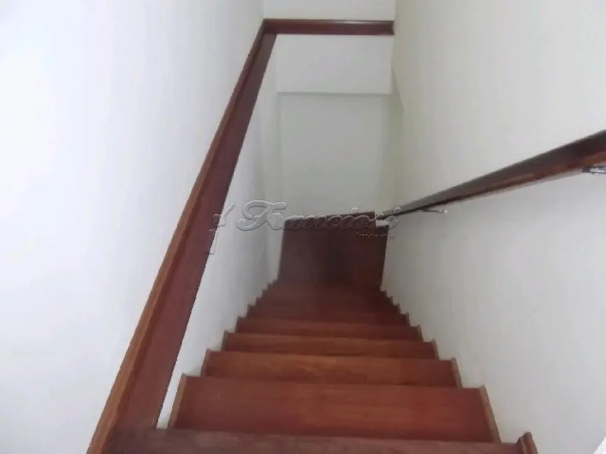 Foto 15 de Casa com 2 quartos à venda, 155m2 em Vila Nastri, Itapetininga - SP