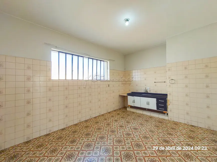 Foto 1 de Casa com 4 quartos à venda, 132m2 em Centro, Itapetininga - SP