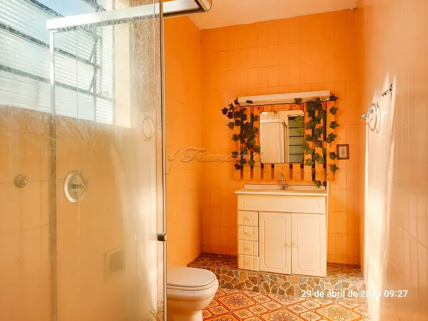 Casa com 4 quartos à venda, 132m2 em Centro, Itapetininga - SP - imagem 8 Foto 8 de Casa com 4 quartos à venda, 132m2 em Centro, Itapetininga - SP