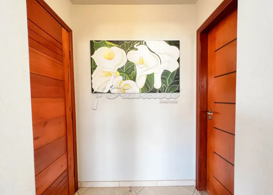 Casa com 4 quartos à venda, 600m2 em Vila Aurora, Itapetininga - SP - imagem 3 Foto 3 de Casa com 4 quartos à venda, 600m2 em Vila Aurora, Itapetininga - SP