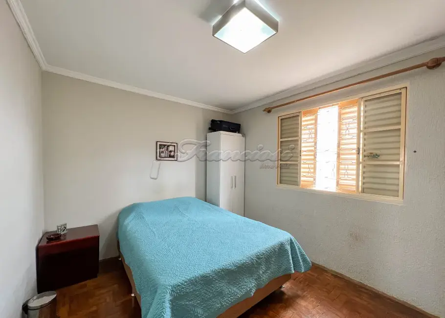 Casa com 4 quartos à venda, 600m2 em Vila Aurora, Itapetininga - SP - imagem 9 Foto 9 de Casa com 4 quartos à venda, 600m2 em Vila Aurora, Itapetininga - SP