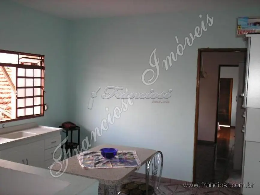 Casa com 3 quartos à venda, 200m2 em Vila Santana, Itapetininga - SP - imagem 9 Foto 9 de Casa com 3 quartos à venda, 200m2 em Vila Santana, Itapetininga - SP