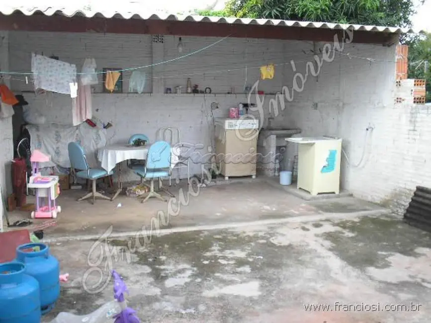 Casa com 3 quartos à venda, 200m2 em Vila Santana, Itapetininga - SP - imagem 6 Foto 6 de Casa com 3 quartos à venda, 200m2 em Vila Santana, Itapetininga - SP