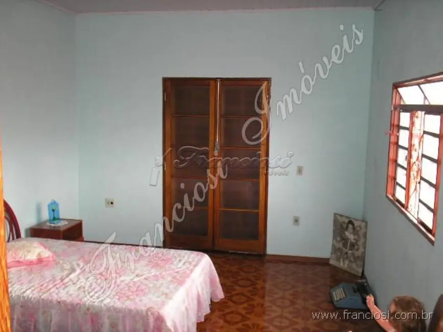 Casa com 3 quartos à venda, 200m2 em Vila Santana, Itapetininga - SP - imagem 7 Foto 7 de Casa com 3 quartos à venda, 200m2 em Vila Santana, Itapetininga - SP