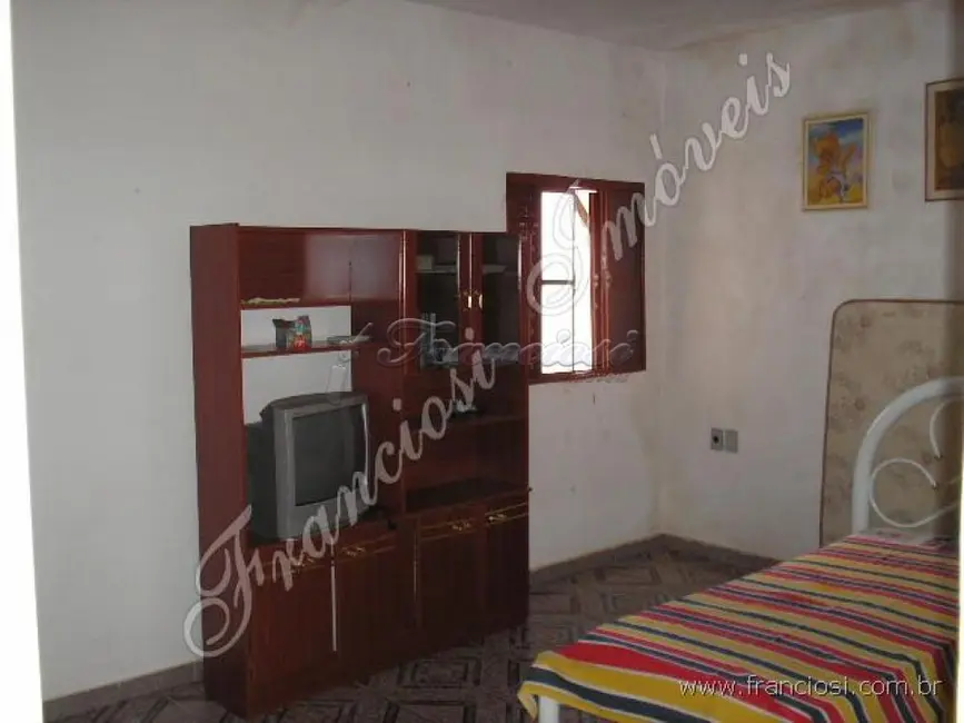 Casa com 3 quartos à venda, 200m2 em Vila Santana, Itapetininga - SP - imagem 8 Foto 8 de Casa com 3 quartos à venda, 200m2 em Vila Santana, Itapetininga - SP