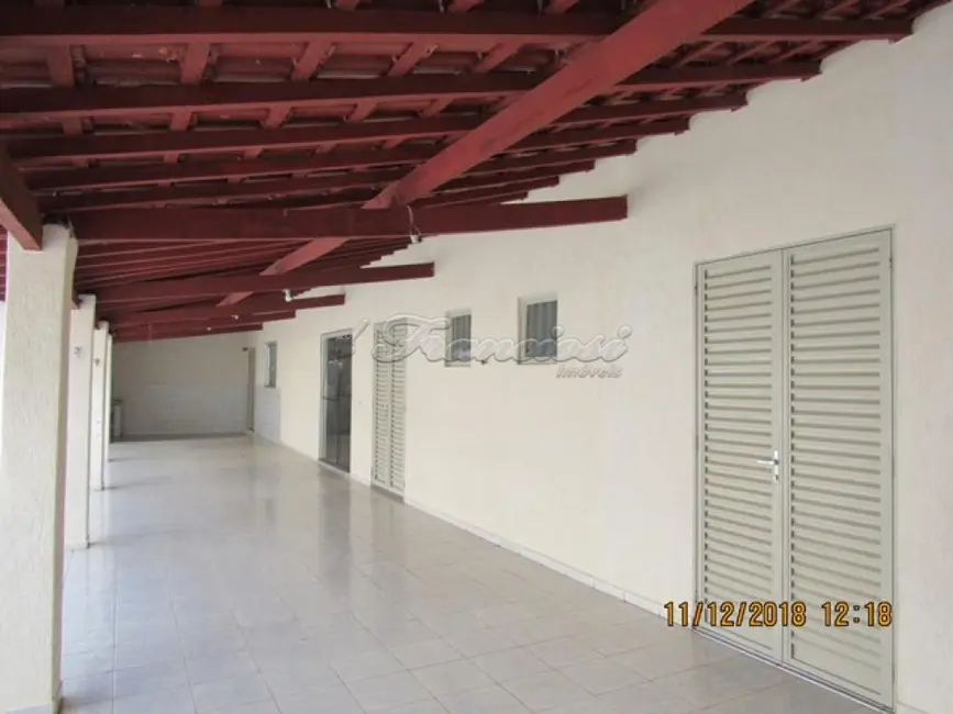 Foto 2 de Casa com 3 quartos à venda, 171m2 em Vila Carolina, Itapetininga - SP