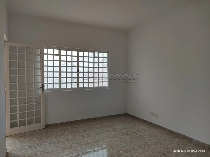Foto 1 de Casa com 3 quartos à venda, 140m2 em Vila São José, Itapetininga - SP
