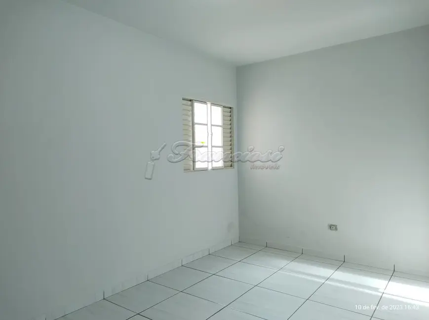 Casa com 4 quartos à venda, 220m2 em Itapetininga - SP - imagem 5 Foto 5 de Casa com 4 quartos à venda, 220m2 em Itapetininga - SP