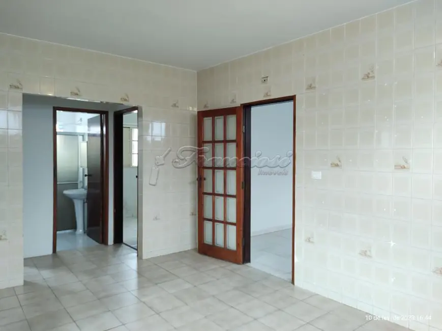 Casa com 4 quartos à venda, 220m2 em Itapetininga - SP - imagem 9 Foto 9 de Casa com 4 quartos à venda, 220m2 em Itapetininga - SP