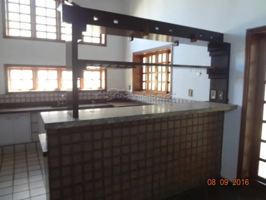 Foto 6 de Casa com 3 quartos à venda, 350m2 em Itapetininga - SP