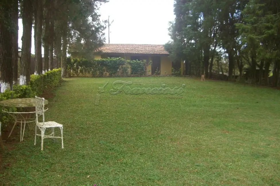 Chácara com 4 quartos à venda, 430m2 em Itapetininga - SP - imagem 2 Foto 2 de Chácara com 4 quartos à venda, 430m2 em Itapetininga - SP