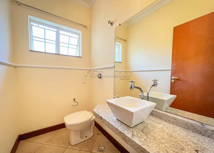 Casa com 3 quartos à venda, 430m2 em Vila São José, Itapetininga - SP - imagem 7 Foto 7 de Casa com 3 quartos à venda, 430m2 em Vila São José, Itapetininga - SP
