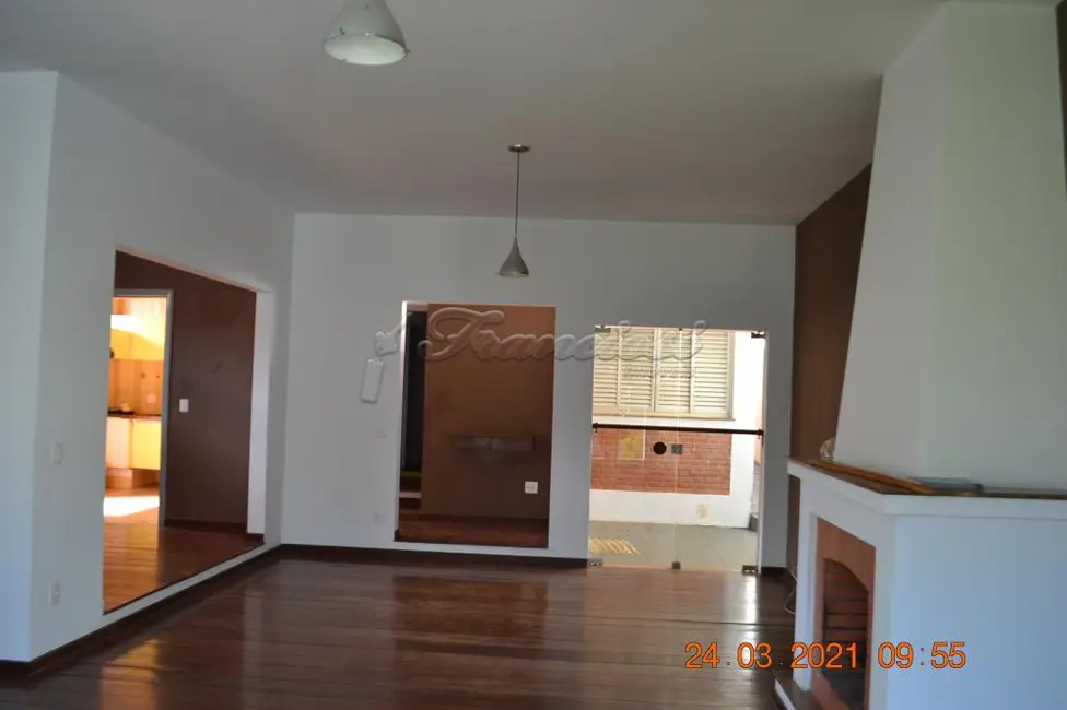 Casa com 4 quartos à venda, 221m2 em Vila Barth, Itapetininga - SP - imagem 3 Foto 3 de Casa com 4 quartos à venda, 221m2 em Vila Barth, Itapetininga - SP