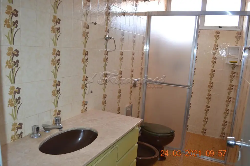 Casa com 4 quartos à venda, 221m2 em Vila Barth, Itapetininga - SP - imagem 7 Foto 7 de Casa com 4 quartos à venda, 221m2 em Vila Barth, Itapetininga - SP