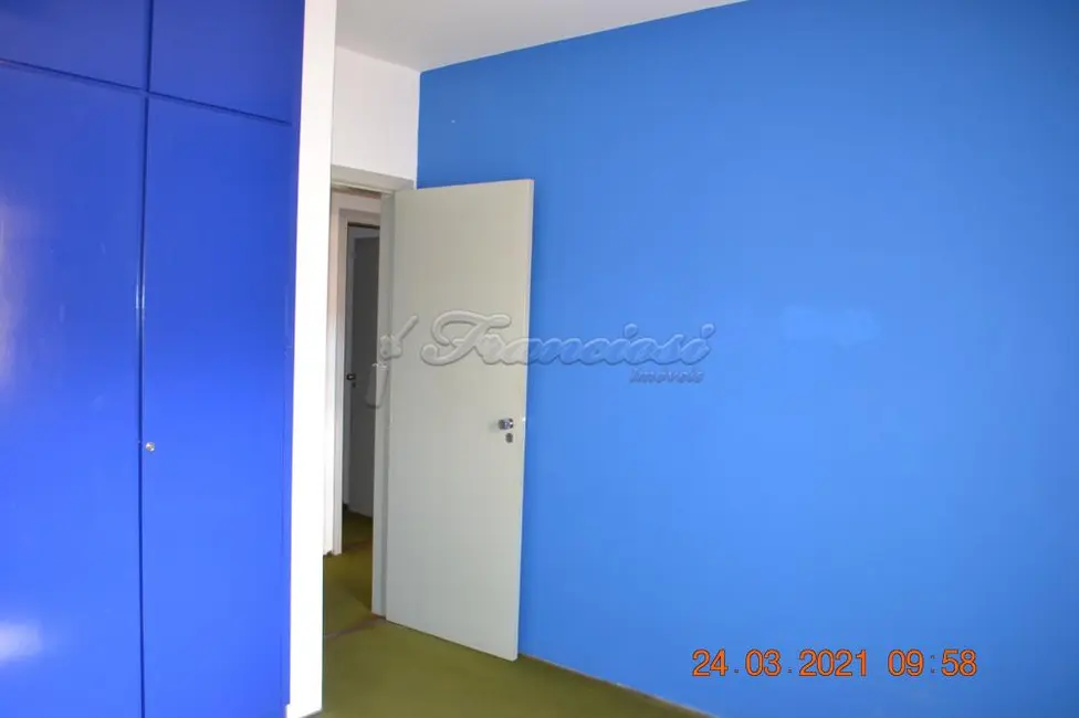 Casa com 4 quartos à venda, 221m2 em Vila Barth, Itapetininga - SP - imagem 8 Foto 8 de Casa com 4 quartos à venda, 221m2 em Vila Barth, Itapetininga - SP