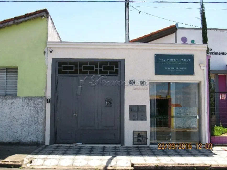 Foto 1 de Casa com 3 quartos à venda, 210m2 em Centro, Itapetininga - SP